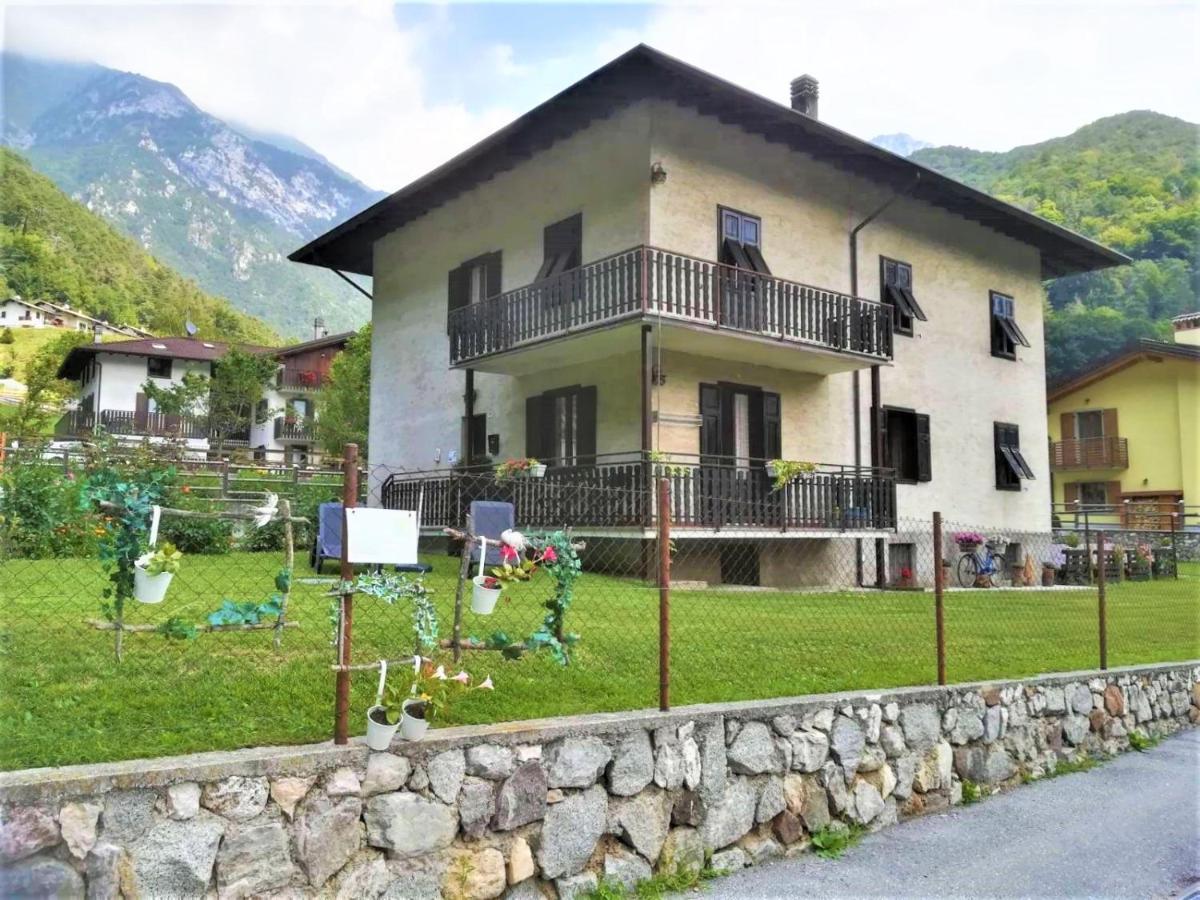 Ca' Albano Apartment Mezzolago Exterior foto